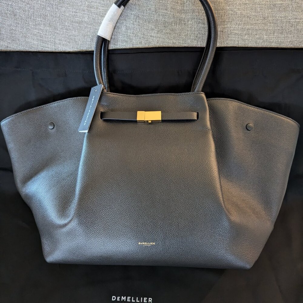 DeMellier New York  Tote NWT in black small grain